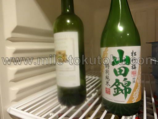 福岡空港 大韓航空ラウンジ 冷やされた日本酒とワイン