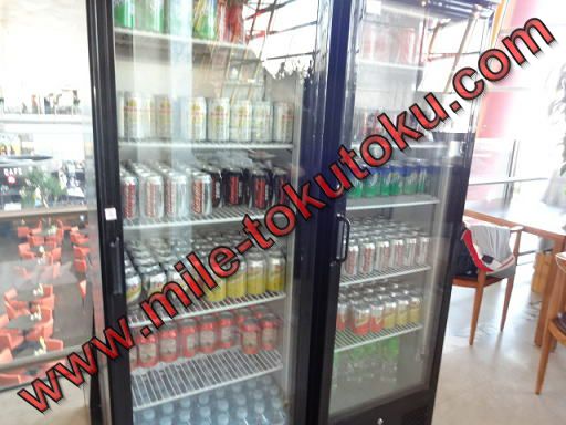 北京空港 中国国際航空ラウンジ 冷蔵庫のソフトドリンク