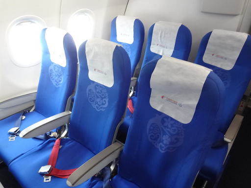 中国東方航空 エコノミークラス シート