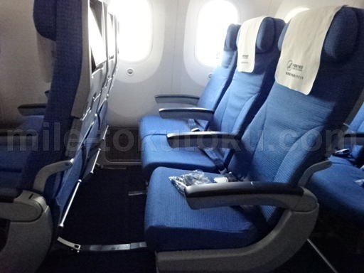 中国南方航空 エコノミークラス シート横から