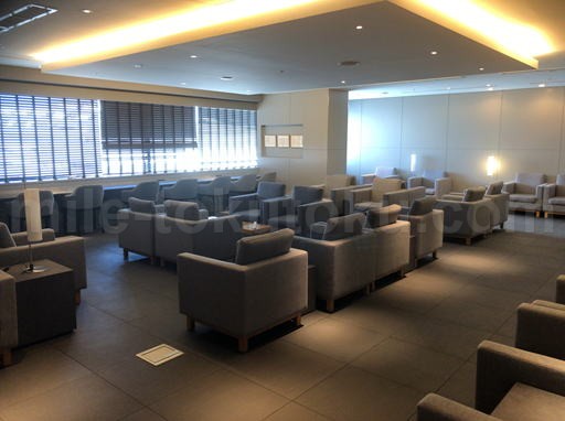 成田 第2 プライオリティパスラウンジKOCOO 雰囲気