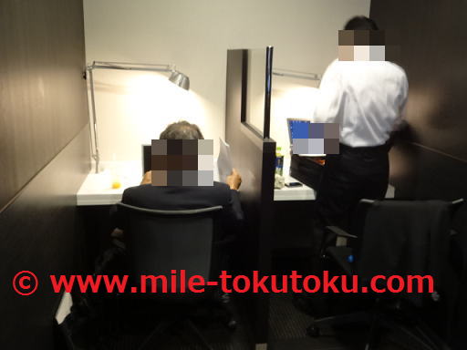 神戸空港 ラウンジ ビジネスデスク