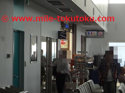 神戸空港 ラウンジ 売店近くにあるトイレ