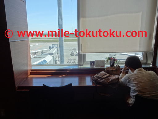 新千歳空港 スーパーラウンジ ビジネスルーム窓側