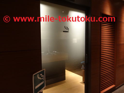 新千歳空港 スーパーラウンジ 喫煙室