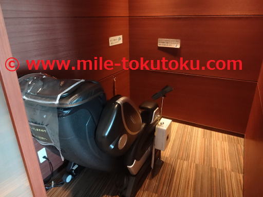 新千歳空港 スーパーラウンジ マッサージチェアは半個室